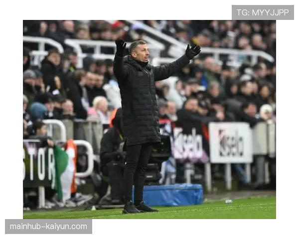 “分析：为何英超中下游球队更倾向于聘请外籍主帅？”